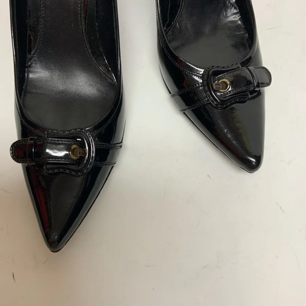Fendi black patent leather heels with buckle 37.5